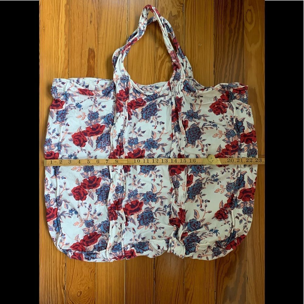 Large Tote   - Picture 3 of 5